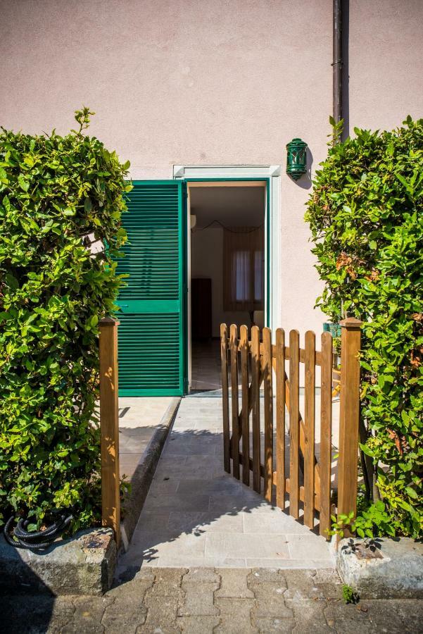 Riviera Residence Marina di Pietrasanta Exterior photo